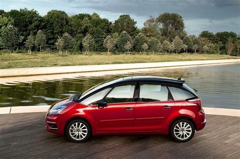 Is Citroen C4 Picasso the best family vehicle?