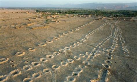 The Underground Great Wall - Uyghur Karez 坎儿井