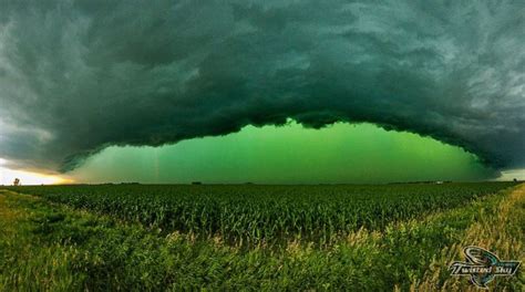 Derecho: A storm that turned the sky green in the US - Civilsdaily
