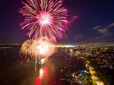 KABOOM! Fireworks Drone Photo of Last Night's Finale at Freedom Fair ...