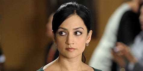 'The Good Wife' Cuts Juliet Rylance As Kalinda's Love Interest In Season 5