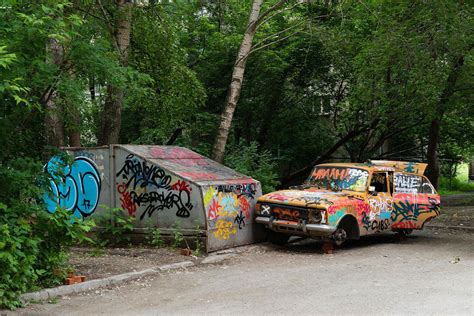 2d graffiti car on Behance