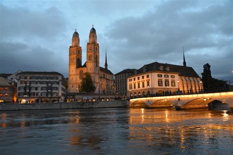 Zurich at Night | Zurich and the river Limmat at night | Werner_B | Flickr