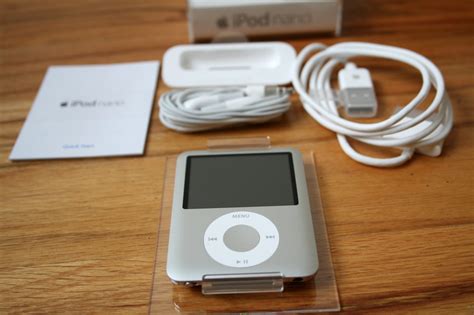 iPod Classic and 3rd Generation iPod nano unboxing photos | Ars Technica