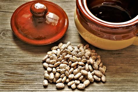 Pinto Beans And Bean Pot Free Stock Photo - Public Domain Pictures