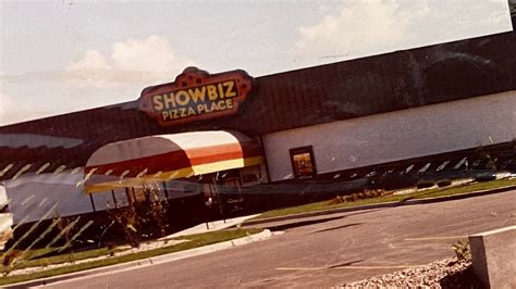 Photos Of Showbiz Pizza Place in Fargo ND - YouTube