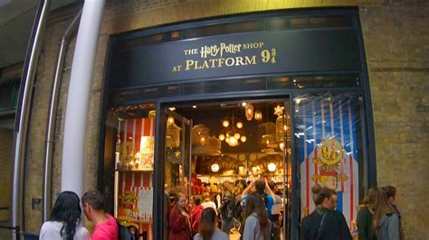 Inside The Harry Potter Shop at Platform 9¾, King’s Cross Station ⚡️ London Store Tour - YouTube