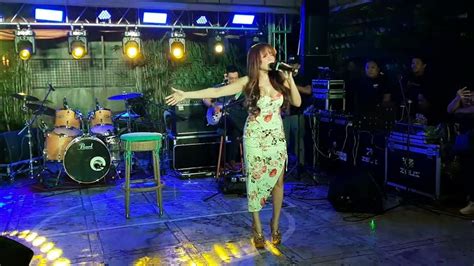 Sunlight - Nina Girado Acoustic Live Performance in Cebu - YouTube