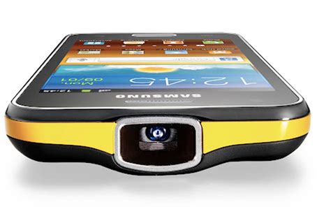 Samsung shows off latest Galaxy Beam projector phone