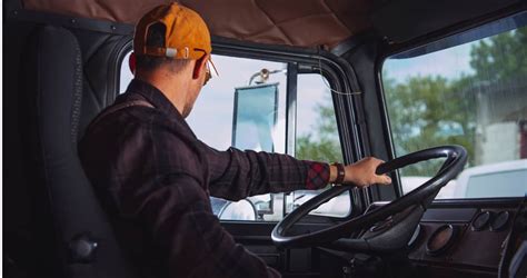 7 Things Every New Truck Driver in Their First Year Should Know