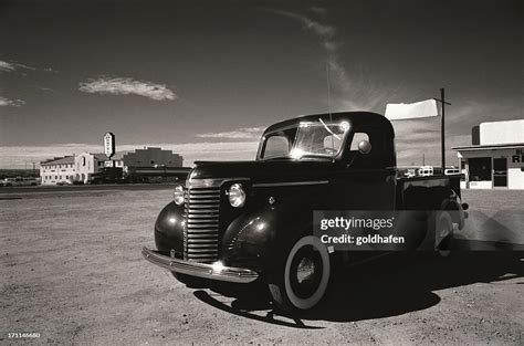 Classic Car Route 66 High-Res Stock Photo - Getty Images