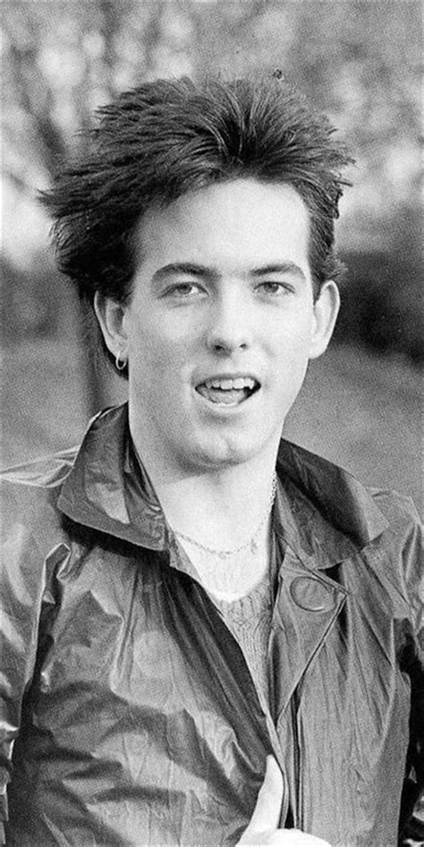 Young Robert Smith (or Ben Affleck) of The Cure without makeup, c. 1980 ...