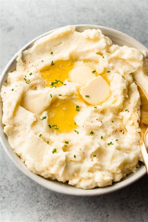 Easy Garlic Mashed Potatoes • Salt & Lavender