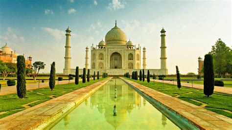 Top 10 Most Famous Buildings Around The World – TopTeny Magazine