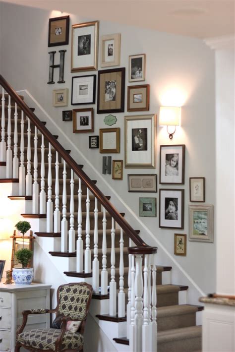 Gorgeous Ideas for Staircase Decorating for a Stylish Look | Tidbits&Twine