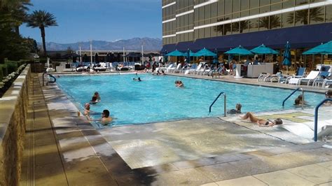 Trump International Hotel Las Vegas (POOL) - YouTube