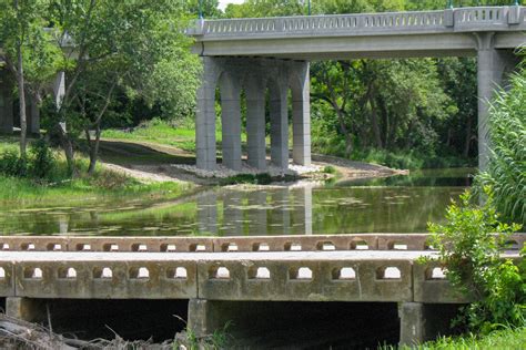 College Street Bridge at the San Gabriel River - Aguirre & Fields