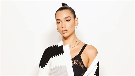 Dua Lipa Is Going to Need a Lot of Kohl Eyeliner for Her Upcoming “Dance-Crying” Album | Vanity Fair