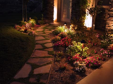 7 Tips For Landscape Lighting At The Cottage - Night Time Decor