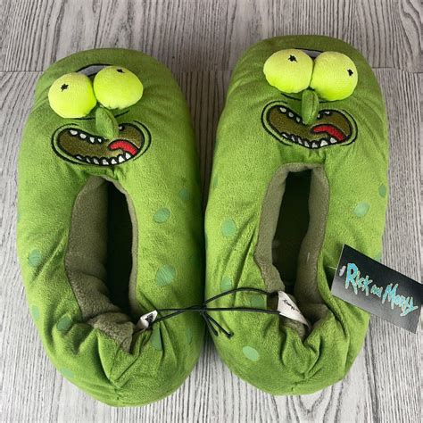 RICK AND MORTY Mens Slippers - Rick Sanchez, Pickle Rick, Morty Smith Footwear in 2023 | Rick ...
