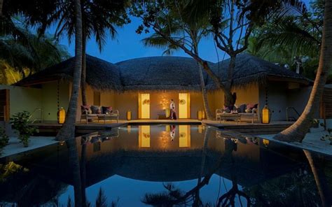 Dusit Thani Maldives - Maldives Resort