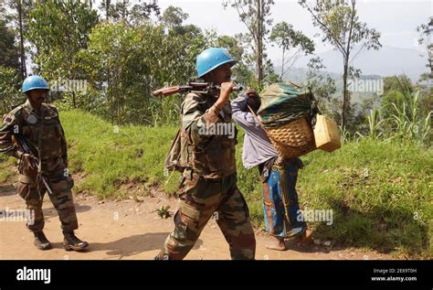 Women soldiers in ugandan army hi-res stock photography and images - Alamy