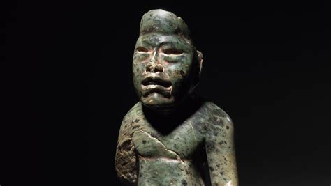 The Universal Nature of an Olmec Statuet... | Gazette Drouot