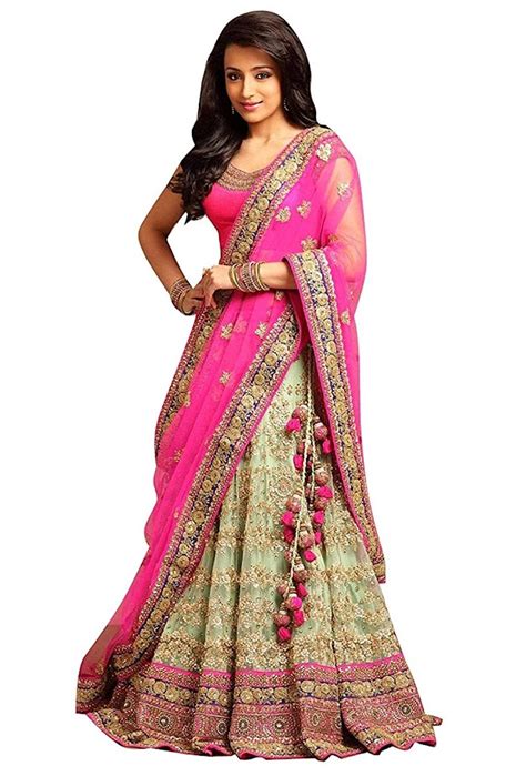 7 Best Traditional Dresses To Wear This Diwali