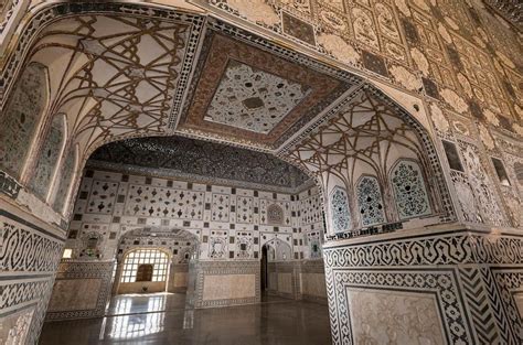 Sheesh Mahal - A mesmerizing place Inside Agra Fort