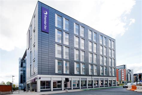 Premier Inn Leeds City Centre (Whitehall Road) Hotel - Hotels in Leeds ...