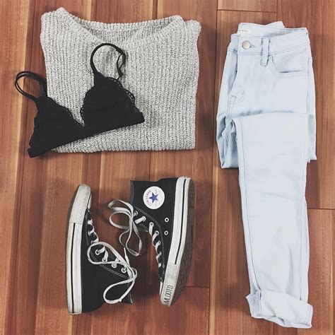 Happy Friday 💕 Would you wear this outfit? YES or NO? | outfits | Outfits, High school outfits ...