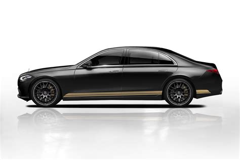 Mercedes-Benz S-Class - Stripes Design | WrapStyle