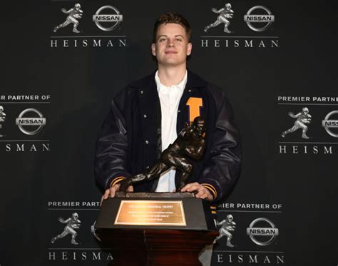 Joe Burrow of LSU wins the 2019 Heisman Trophy | Heisman