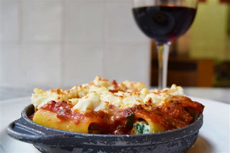 Baked Paccheri with Tomato and Mozzarella Recipe | Eataly