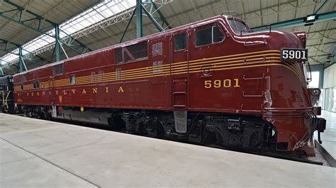 EMD E7 Diesel-Electric Locomotive | Trains and Railroads