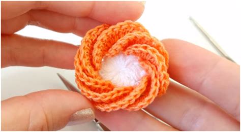 Crochet Easy Spiral Flowers - Love Crochet