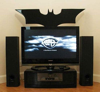 Batman Doesn't Need These PC Case Mods for his Batcave Supercomputer ...