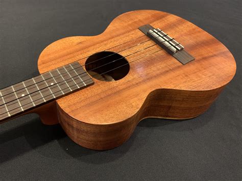 Kamaka HF-3 Hawaiian Koa Tenor #210068 – Ukulele Store