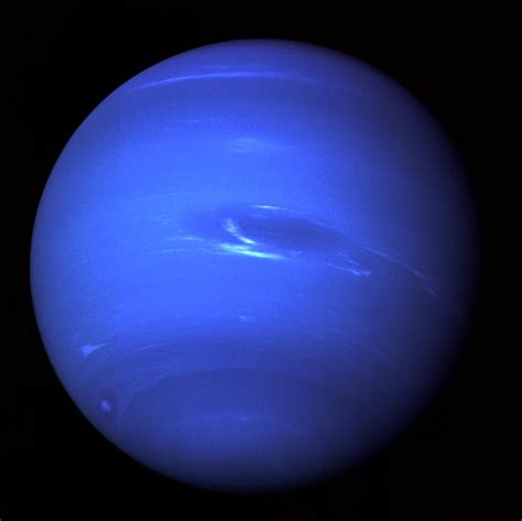 Scientists can finally explain why Uranus and Neptune are different colours | The Independent