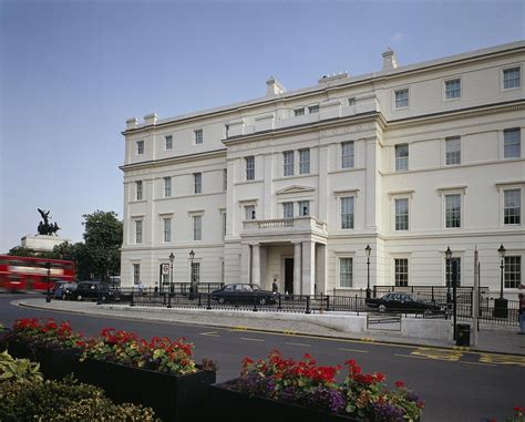 The Lanesborough in London is Britain's most expensive hotel | Daily ...