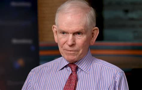 Jeremy Grantham Predicts More Doom and Gloom Ahead; Here Are 2 ‘Strong Buy’ Dividend Stocks to ...