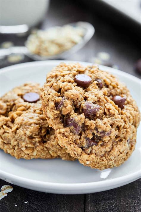 Oatmeal Chocolate Chip Cookies Recipe - Chewy & Easy!