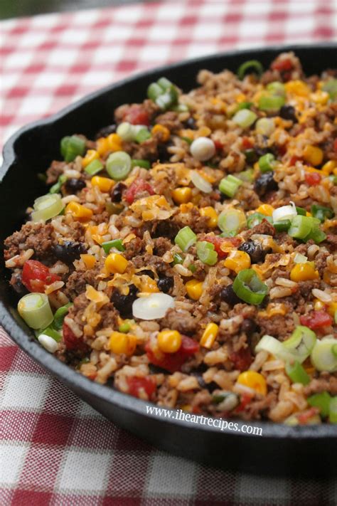 Tex Mex Ground Beef Skillet - I Heart Recipes