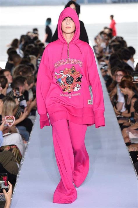 Vetements Spring 2019 Menswear Fashion Show | Fashion, Neon fashion ...