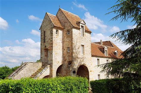 Help revive a beautiful historic castle in the countryside of