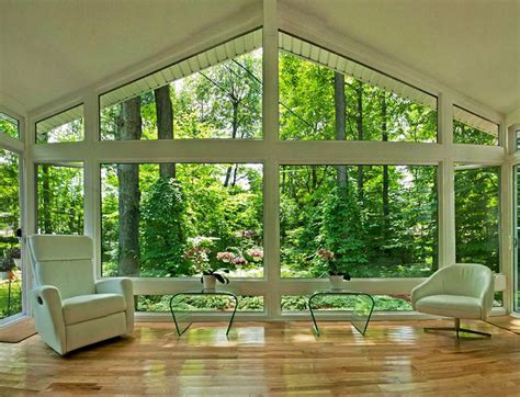 Sunroom Styles: 3 Season Rooms vs. 4 Season Rooms | Choice Blog