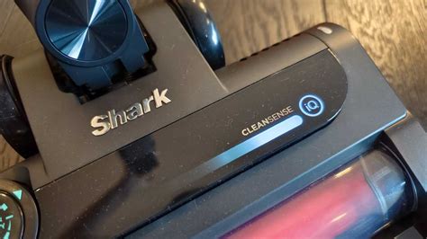 Shark Stratos Cordless Vacuum Review - Tech Advisor