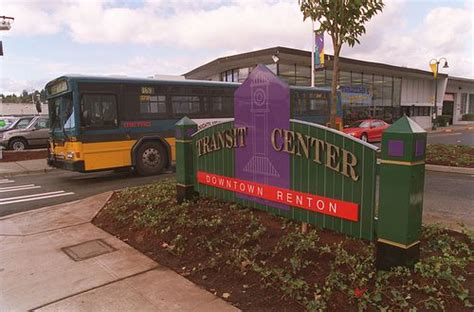 Renton Transit Center, 1996 | Renton, King and country, Transitional