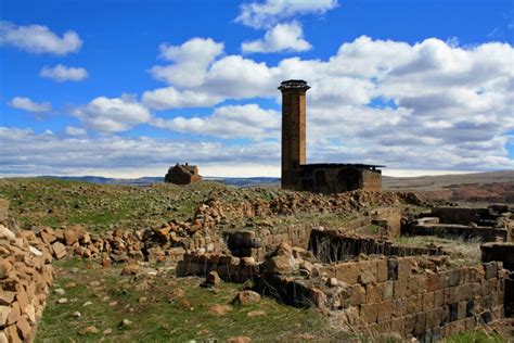 Ani: The Ruins Of An Armenian Kingdom - Travel Tramp