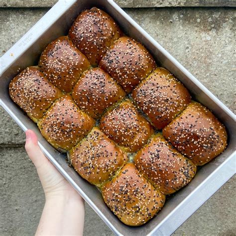 Matcha & Black Sesame Buns – My Orange Bakery